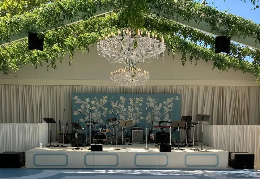 CUSTOM STAGE FACADES