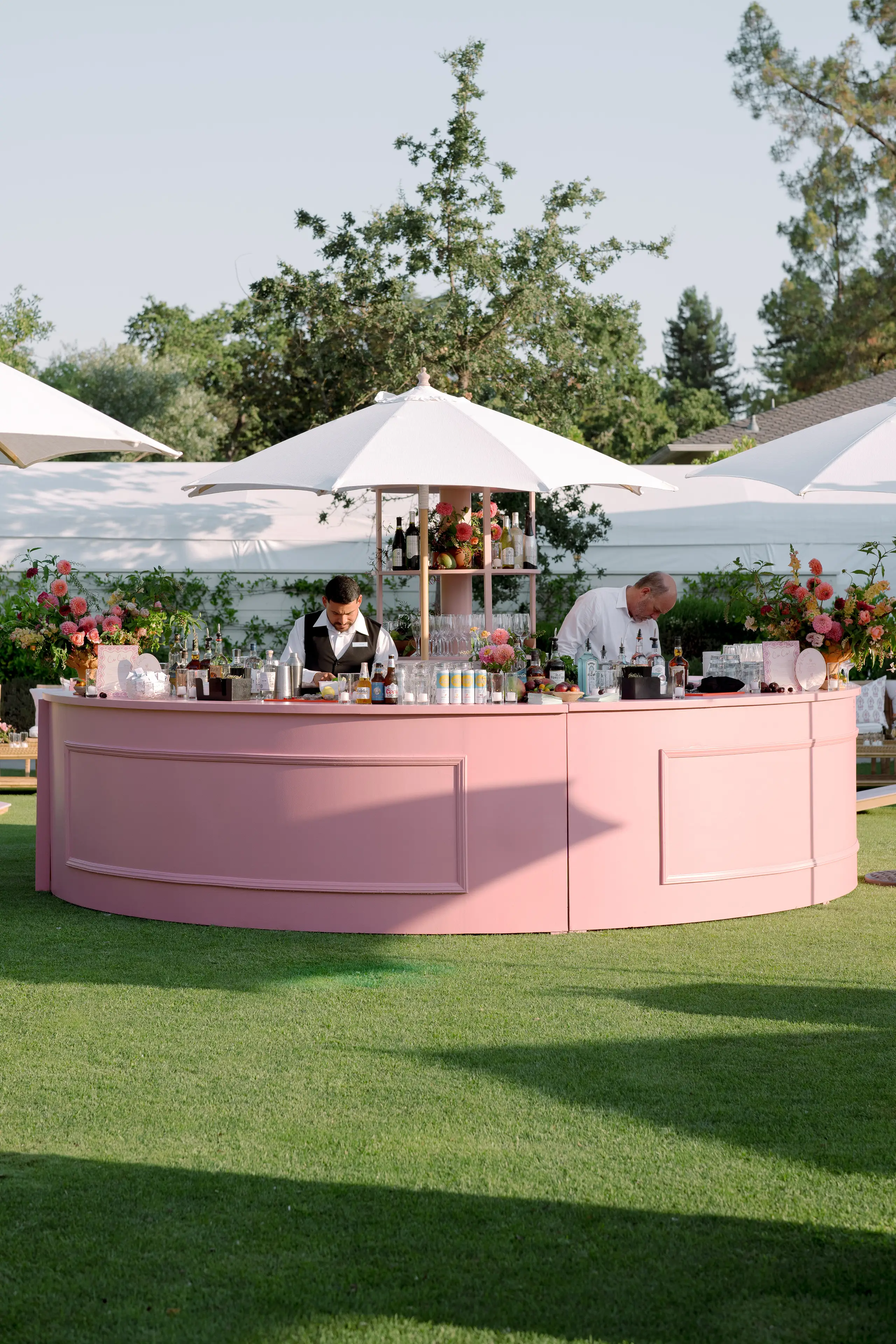 14' ROUND BAR - GRACE W/CUSTOM PAINT COLOR